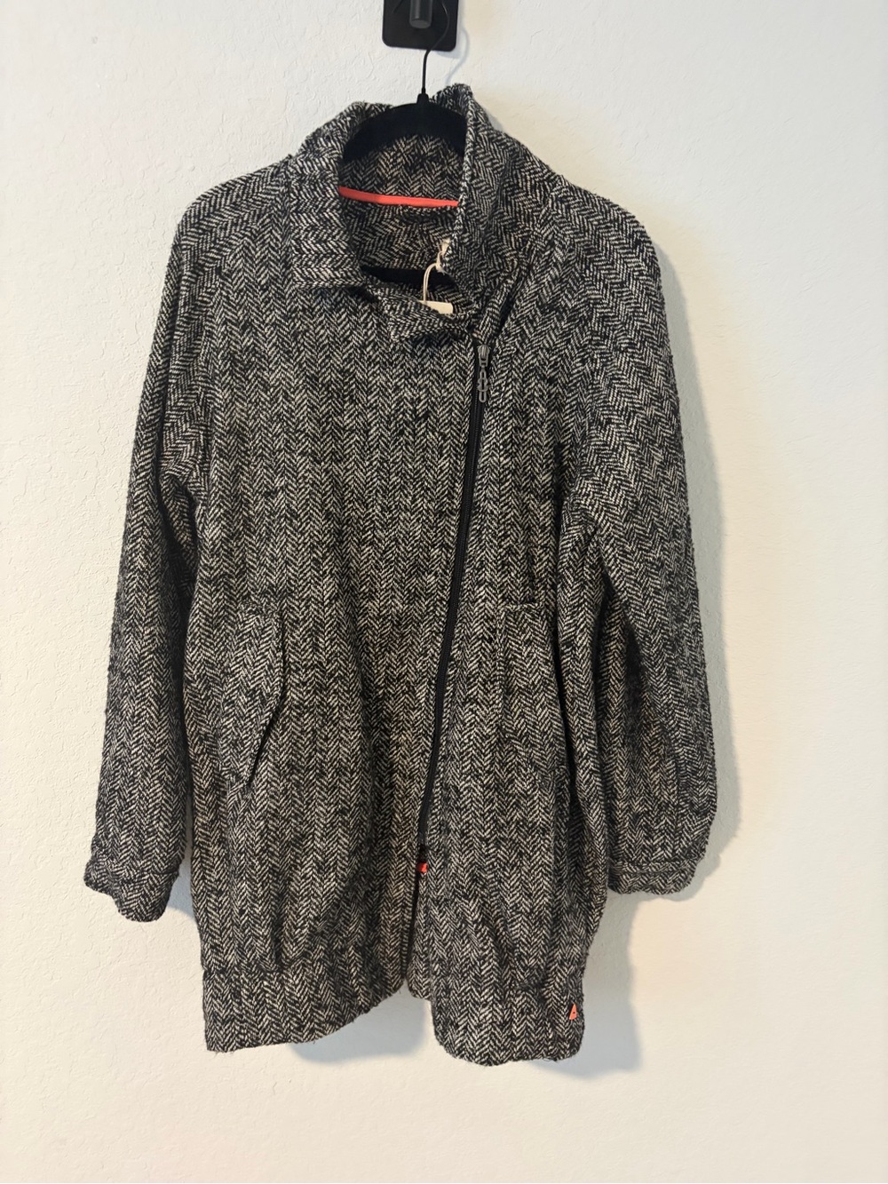 Skunkfunk Herringbone Tweed Asymmetrical Zip Coat Black White Coral Size L